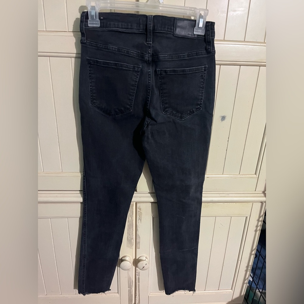 Madewell 10" High-Rise Skinny Jeans in Berkeley Black: Button-Through Edition - Picture 9 of 12
